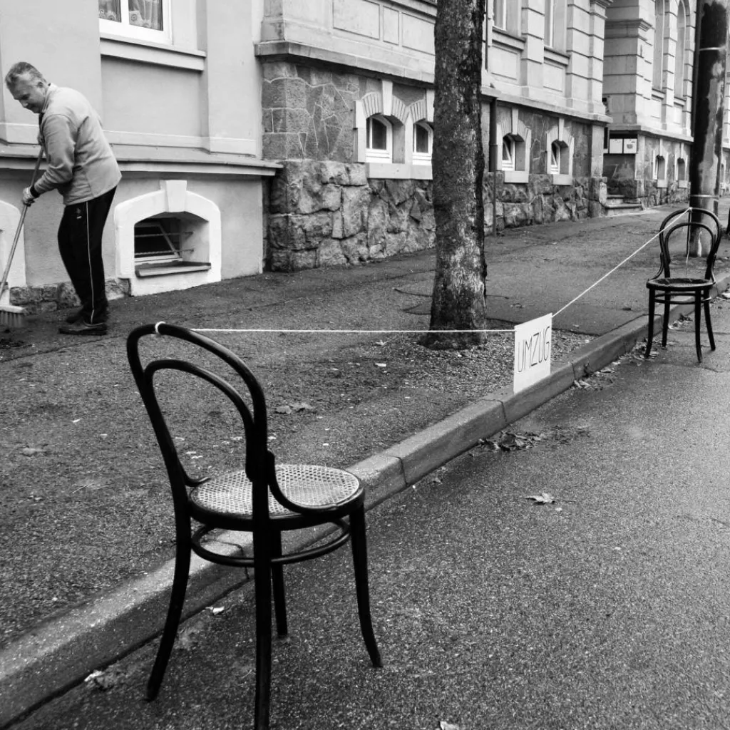 Stühle^Thonet 214 Bugholzstuhl mit Rohrgeflecht