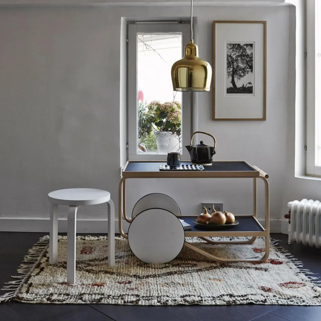 Hocker^Artek 60 Hocker Gestell lackiert