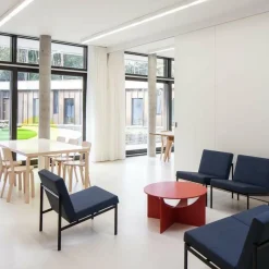 Stühle^Artek 66 Stuhl Gestell klar lackiert