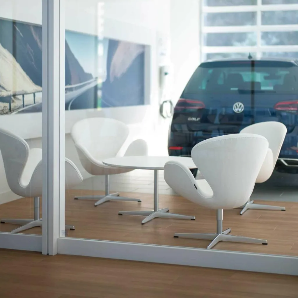 Beistelltische^Fritz Hansen A222 Couchtisch