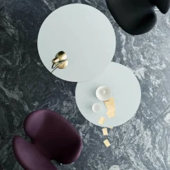 Beistelltische^Fritz Hansen A222 Couchtisch