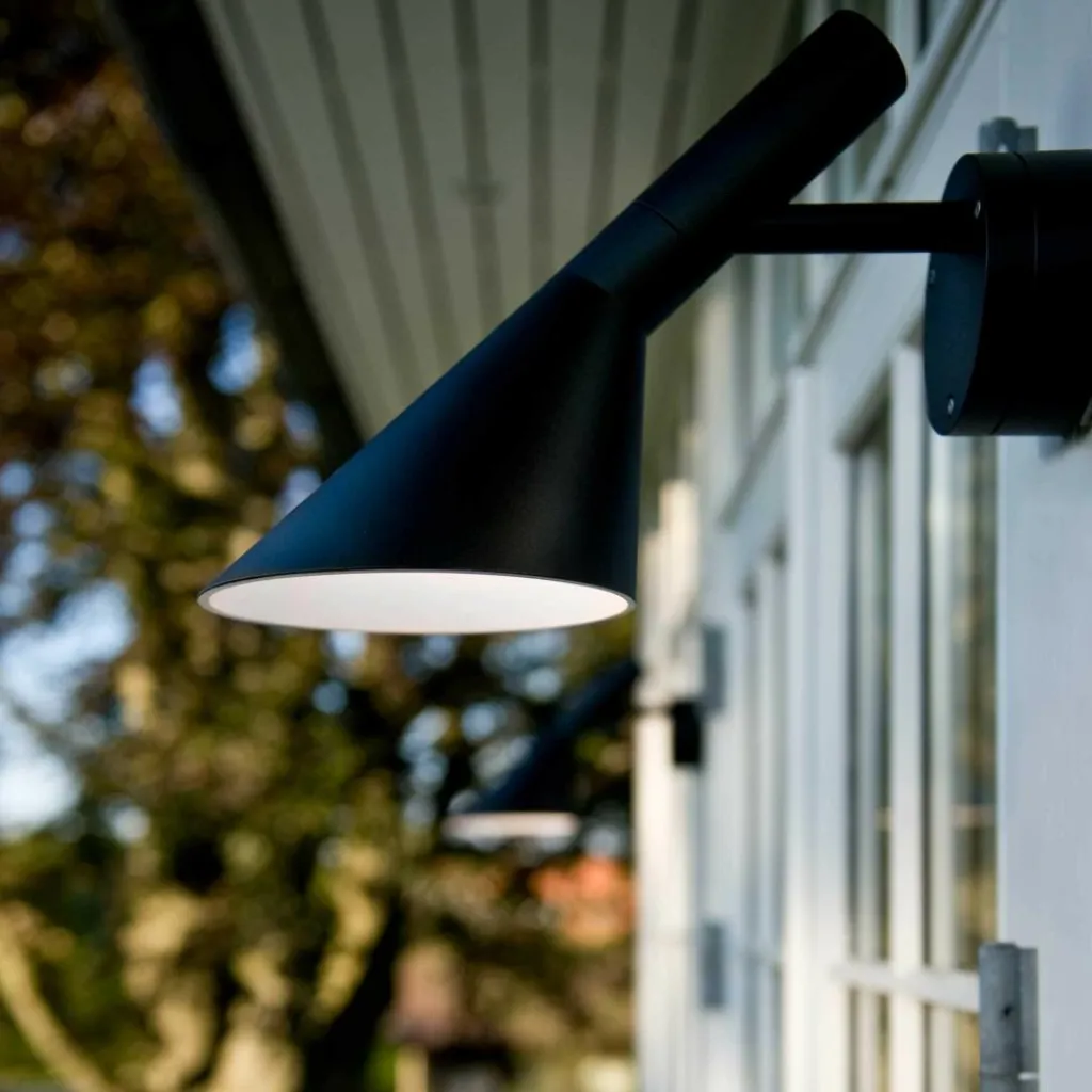 Deckenleuchten Außen|Deckenleuchten Außen^Louis Poulsen AJ 50 LED Außenwandleuchte