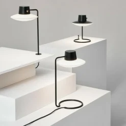 Louis Poulsen AJ Oxford Tischleuchte mit Pin| Tischleuchten|Nachttischleuchten