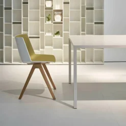 MDF Italia Aïku Stuhl mit Beinen aus Eiche| Stühle