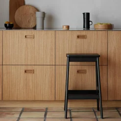 Barhocker^Form & Refine Angle Barhocker 65cm