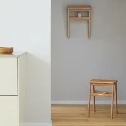 Form & Refine Angle Hocker klappbar| Hocker