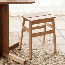 Form & Refine Angle Standard Hocker| Hocker