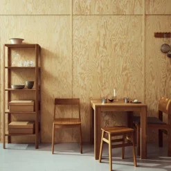 Form & Refine Angle Standard Hocker| Hocker