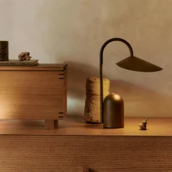 Ferm Living Arum Portable Tischleuchte mit Akku| Outdoor-Akkuleuchten|Outdoor-Akkuleuchten