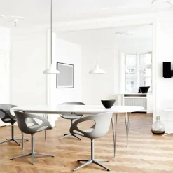 Fritz Hansen B619 Super-elliptischer Tisch Laminat ausziehbar| Esstische