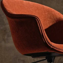 Gubi Bat Meeting Stuhl Vollpolsterung| Bürostühle