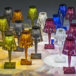 Kartell Battery LED Outdoor Tischleuchte mit Akku| Outdoor-Akkuleuchten|Outdoor-Akkuleuchten