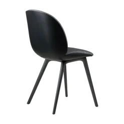 Stühle^Gubi Beetle Schalenstuhl Frontpolsterung Gestell Kunststoff