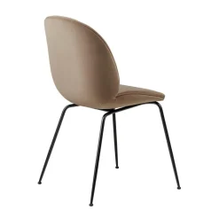 Stühle^Gubi Beetle Schalenstuhl Vollpolsterung Gestell konisch