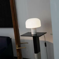 Nachttischleuchten^Flos Bellhop Glass Tischleuchte