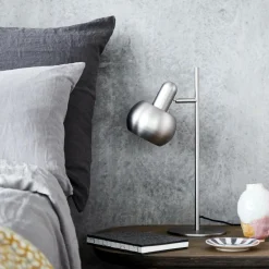 Nachttischleuchten^Frandsen BF 20 Tischleuchte