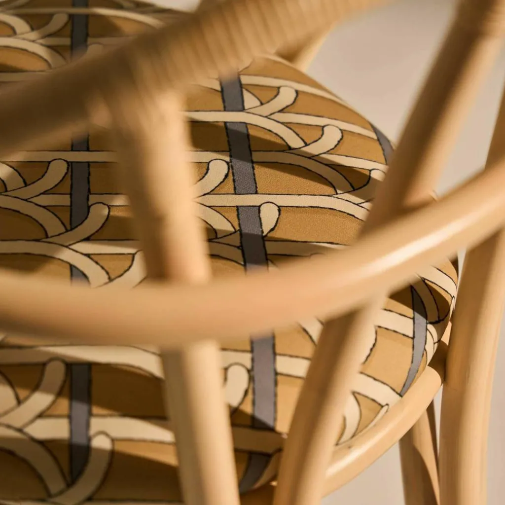 Gubi Bistra Armlehnstuhl Gestell Natur| Stühle