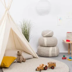 Poufs^myfelt Béla Kieselstein Pouf