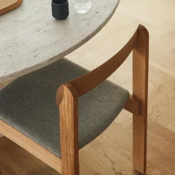 Form & Refine Blueprint Stuhl mit Sitzpolster| Stühle