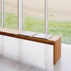 Bänke^e15 Calle Bank