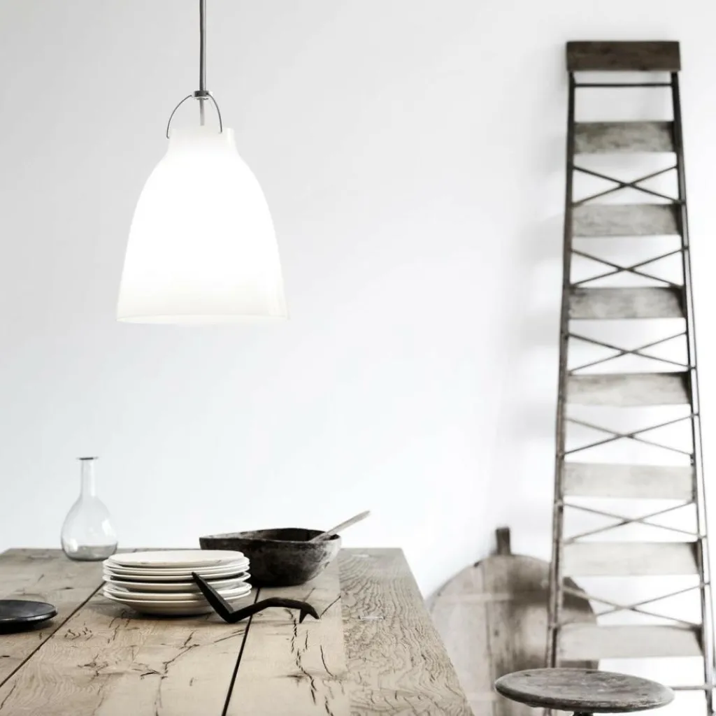 Fritz Hansen Caravaggio™ Pendelleuchte Opalglas| Pendelleuchten