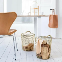 Santa & Cole Cesta Tischleuchte| Tischleuchten