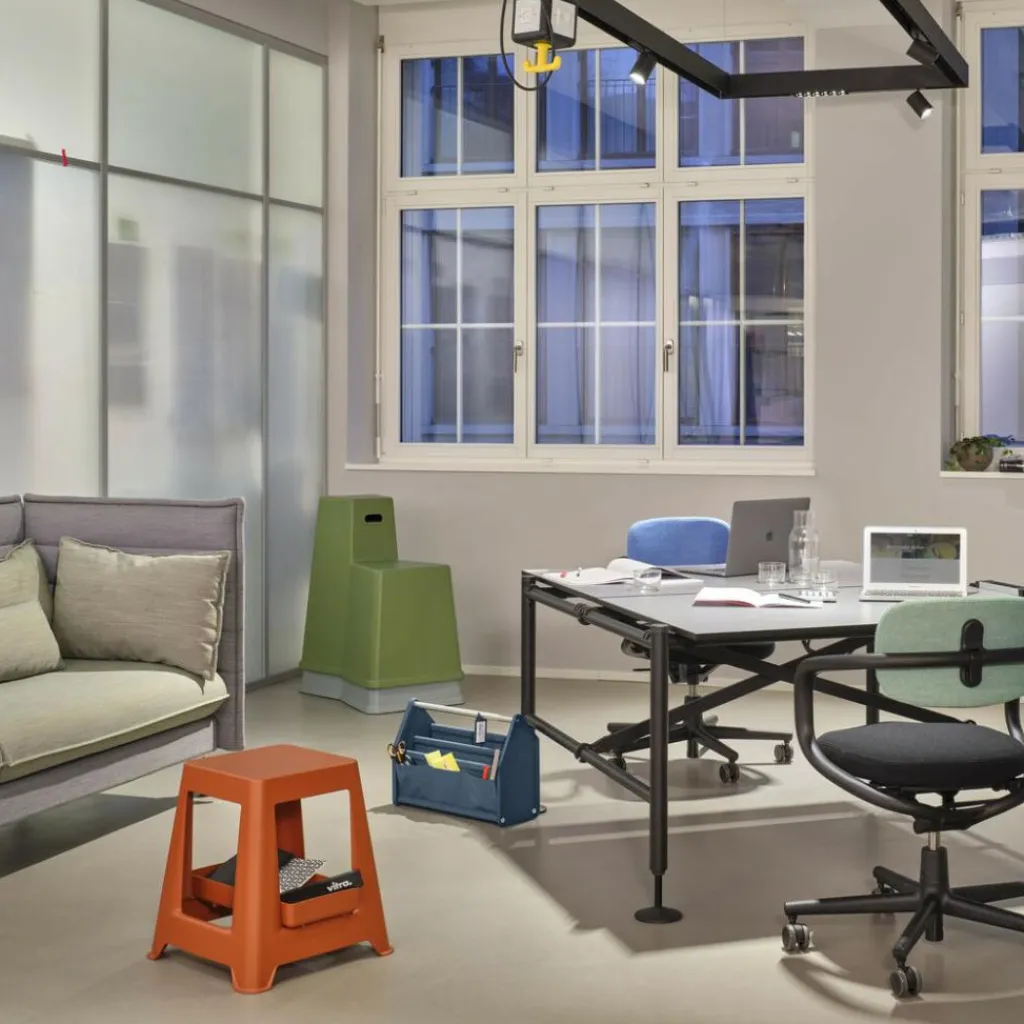 Hocker^Vitra Chap Hocker/Beistelltisch