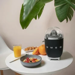 Küchengeräte^Smeg CJF11 Zitruspresse matt Tritan™ Renew
