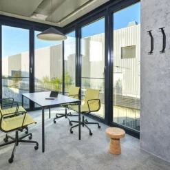 Hocker|Kindertische^Vitra Cork C Beistelltisch