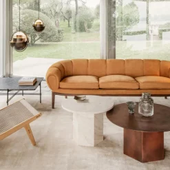 Sofas^Gubi Croissant 3-Sitzer Sofa 230x88cm Leder