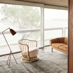 Sofas^Gubi Croissant 3-Sitzer Sofa 230x88cm Leder