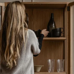 Audo Curiosity Vitrine H 143 cm| Schränke