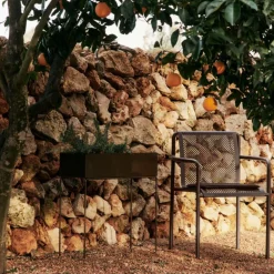 Ferm Living Dapple Gartenarmlehnstuhl| Gartenstühle