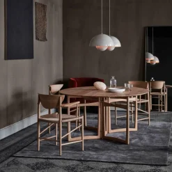 &Tradition Drawn HM4 Armlehnstuhl| Stühle