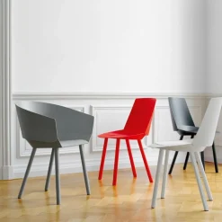 Stühle^e15 CH04 Houdini Armlehnstuhl