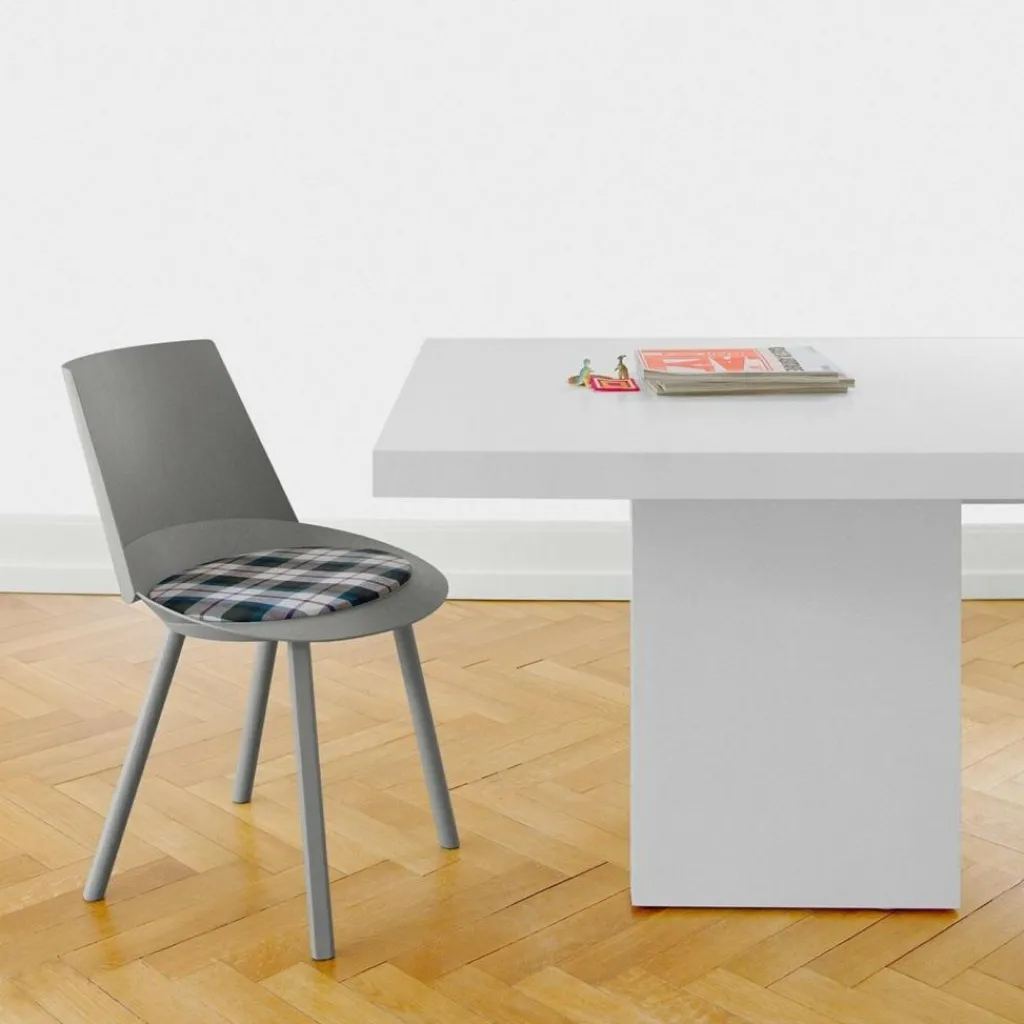 e15 CH04 Houdini Stuhl| Stühle