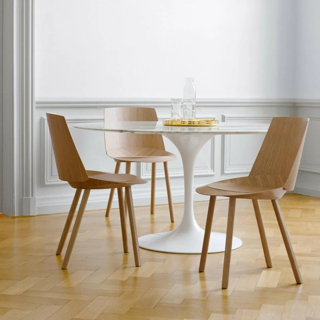 e15 CH04 Houdini Stuhl| Stühle