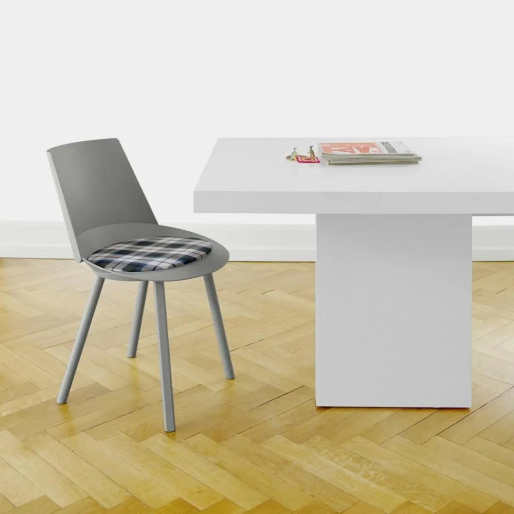 e15 CH04 Houdini Stuhl| Stühle