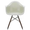 Stühle^Vitra Eames Fiberglass Armchair DAW Ahorn dunkel