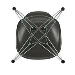 Stühle^Vitra Eames Fiberglass Side Chair DSR verchromt