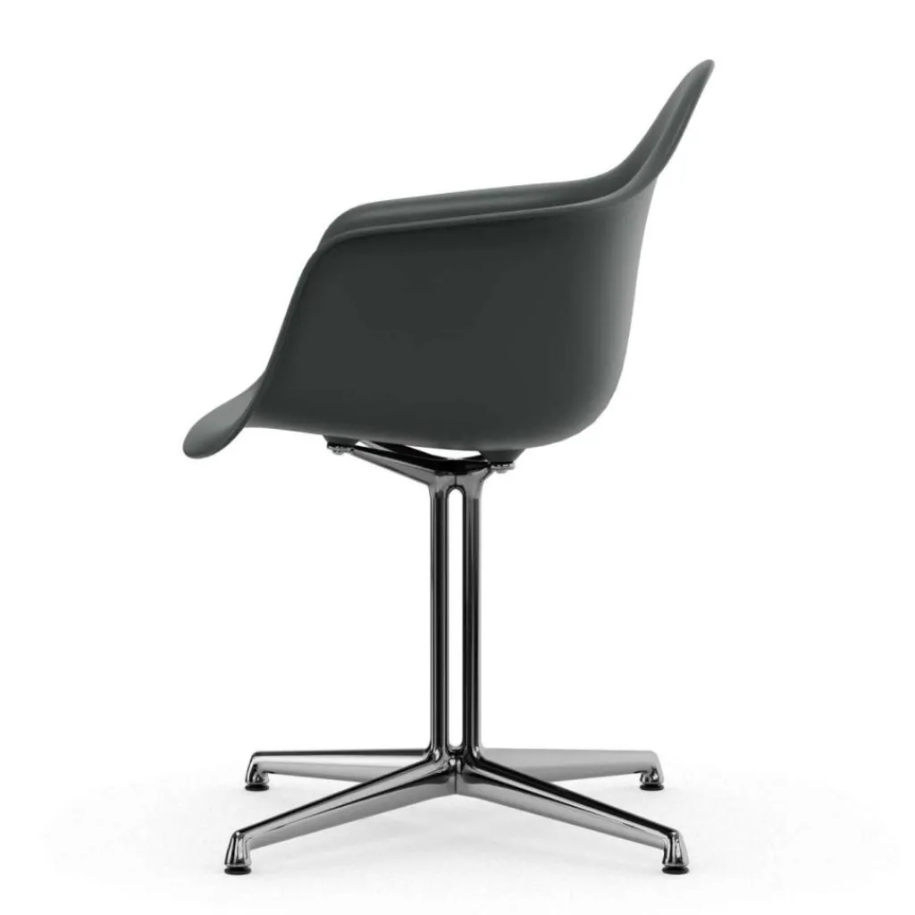 Stühle^Vitra Eames Plastic Armchair DAL RE Gestell poliert