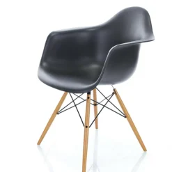 Stühle^Vitra Eames Plastic Armchair DAW Ahorn gelblich