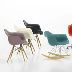 Stühle^Vitra Eames Plastic Armchair DAW Ahorn gelblich