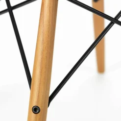 Stühle^Vitra Eames Plastic Side Chair DSW Gestell Esche