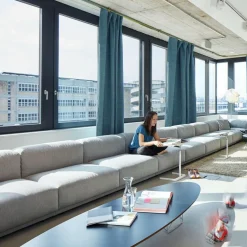 Beistelltische^Vitra Elliptical Table ETR Couchtisch