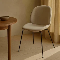 Gubi Exclusive Edition Beetle Stuhl Vollpolsterung| Stühle