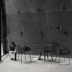 Muuto Fiber Chair Armlehnstuhl mit Holzgestell Recycelt| Stühle