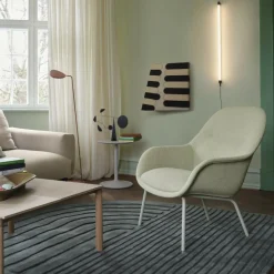 Stühle^Muuto Fiber Lounge Armchair gepolstert mit Rohrgestell
