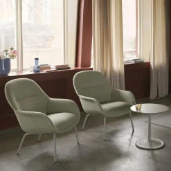 Stühle^Muuto Fiber Lounge Armchair gepolstert mit Rohrgestell