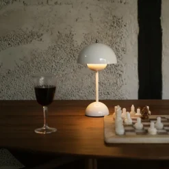 Outdoor-Akkuleuchten|Outdoor-Akkuleuchten^&Tradition Flowerpot VP9 LED Akku Tischleuchte